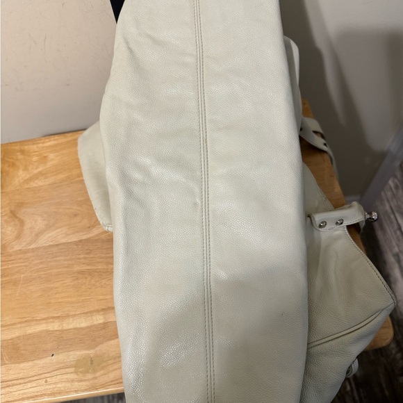 Chanel Caviar Leather Pocket in the City Satchel - Picture 9 of 12